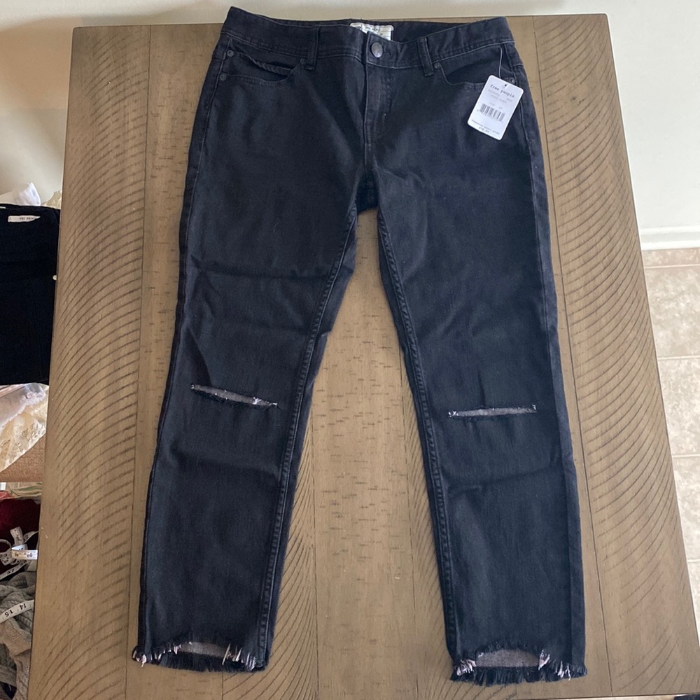 Free People Black Capris